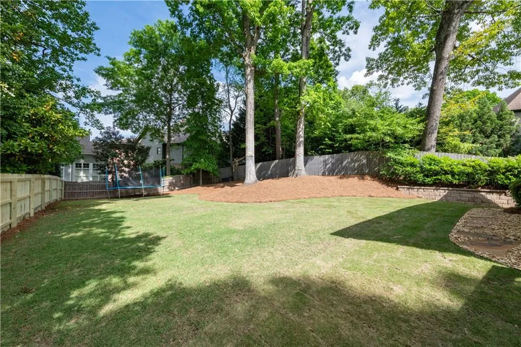 23 Long Island Place, Sandy Springs, Georgia 30328, 5 Bedrooms Bedrooms, ,4 BathroomsBathrooms,Residential,Sold,23 Long Island Place,7569970