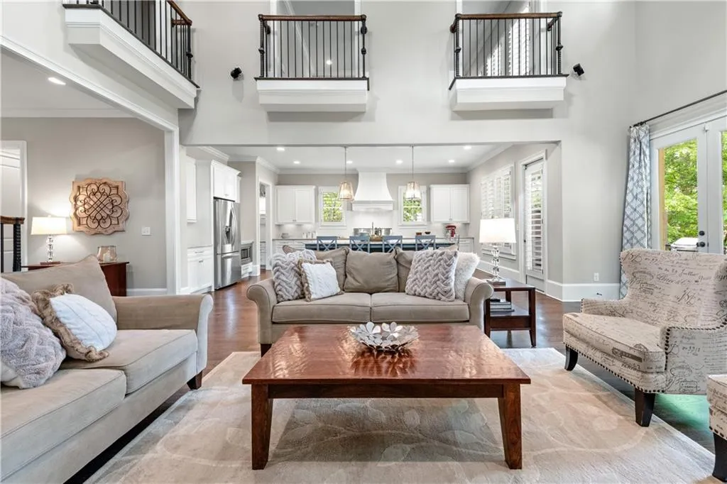 23 Long Island Place, Sandy Springs, Georgia 30328, 5 Bedrooms Bedrooms, ,4 BathroomsBathrooms,Residential,Sold,23 Long Island Place,7569970