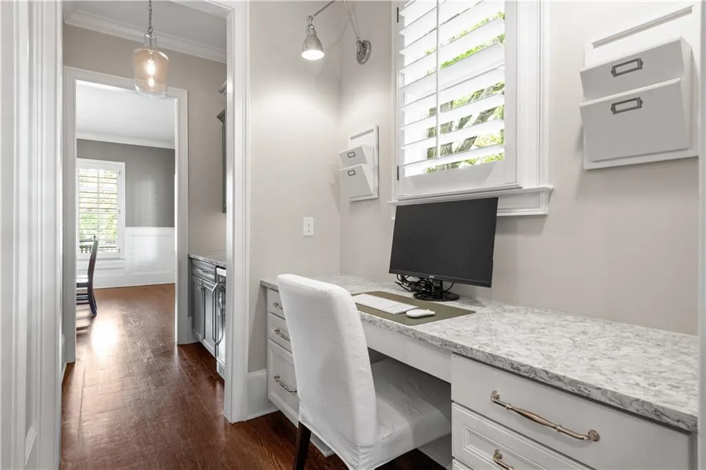 Family Business Center/Homework Area Offer Kitchen