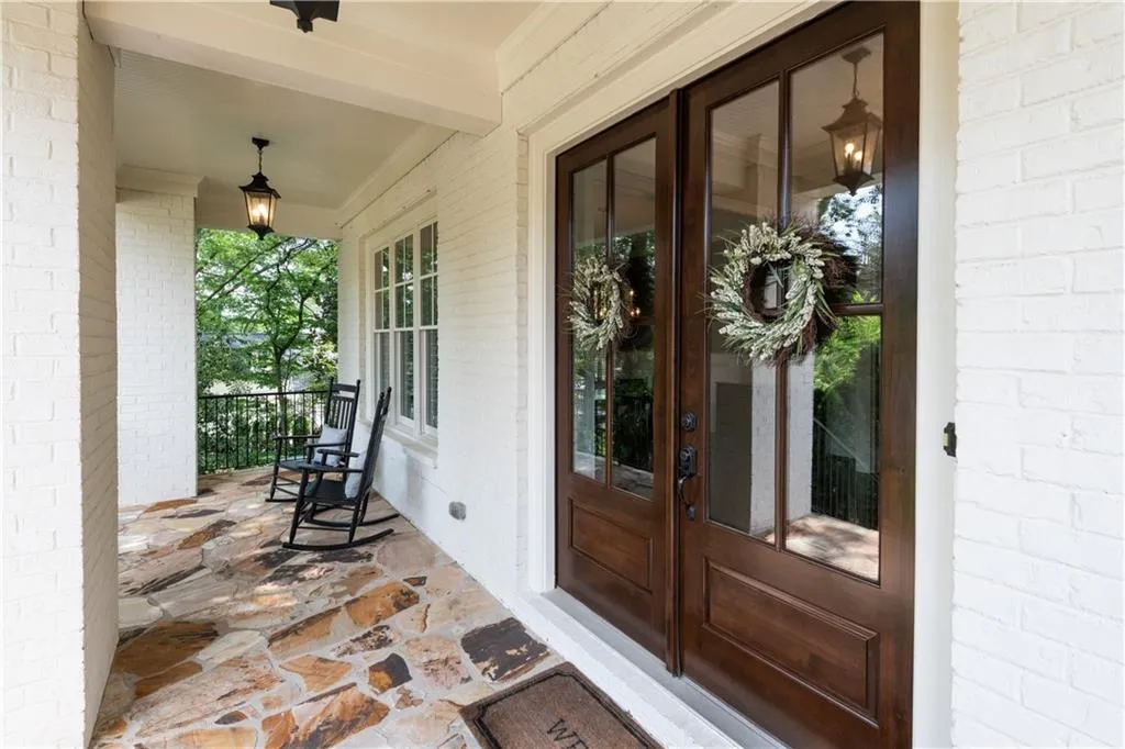23 Long Island Place, Sandy Springs, Georgia 30328, 5 Bedrooms Bedrooms, ,4 BathroomsBathrooms,Residential,Sold,23 Long Island Place,7569970