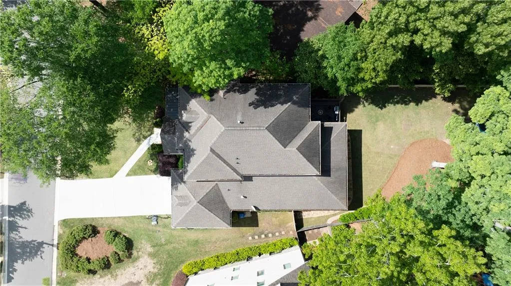 23 Long Island Place, Sandy Springs, Georgia 30328, 5 Bedrooms Bedrooms, ,4 BathroomsBathrooms,Residential,Sold,23 Long Island Place,7569970