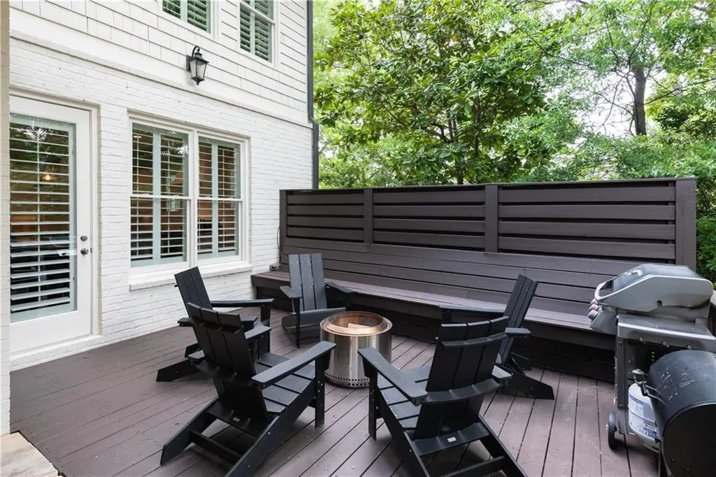 23 Long Island Place, Sandy Springs, Georgia 30328, 5 Bedrooms Bedrooms, ,4 BathroomsBathrooms,Residential,Sold,23 Long Island Place,7569970