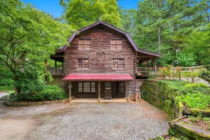 7918 Holyoke Road, Cumming, Georgia 30040