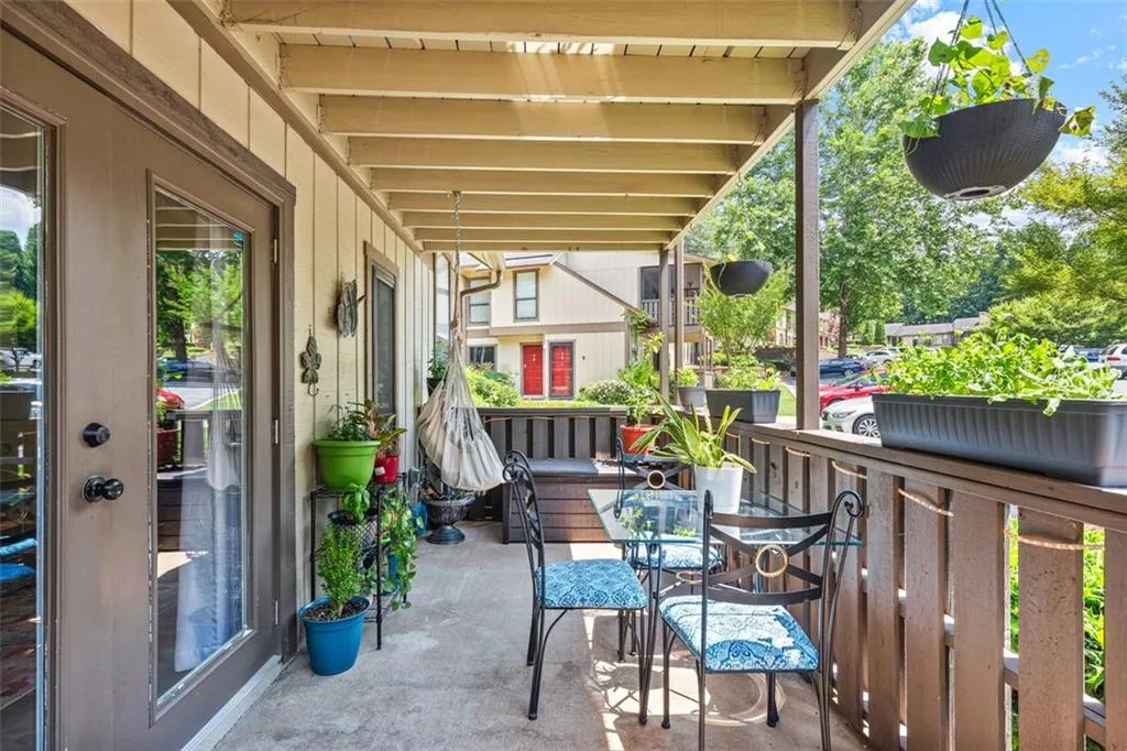 1207 Woodcliff Drive, Atlanta, Georgia 30350, 2 Bedrooms Bedrooms, ,2 BathroomsBathrooms,Residential,Sold,1207 Woodcliff Drive,6857879