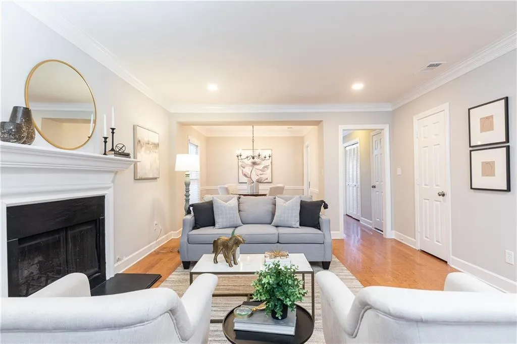 7500 Roswell Road Unit 70, Sandy Springs, Georgia 30350, 2 Bedrooms Bedrooms, ,2 BathroomsBathrooms,Residential,Sold,7500 Roswell Road Unit 70,6974522