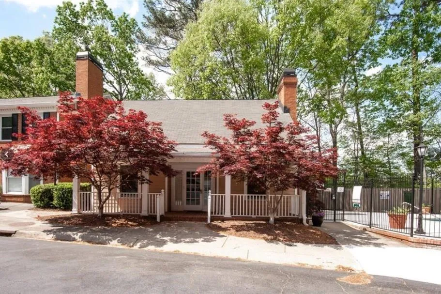 7500 Roswell Road Unit 70, Sandy Springs, Georgia 30350, 2 Bedrooms Bedrooms, ,2 BathroomsBathrooms,Residential,Sold,7500 Roswell Road Unit 70,6974522