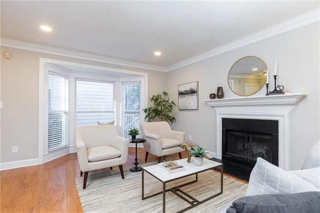 7500 Roswell Road Unit 70, Sandy Springs, Georgia 30350, 2 Bedrooms Bedrooms, ,2 BathroomsBathrooms,Residential,Sold,7500 Roswell Road Unit 70,6974522