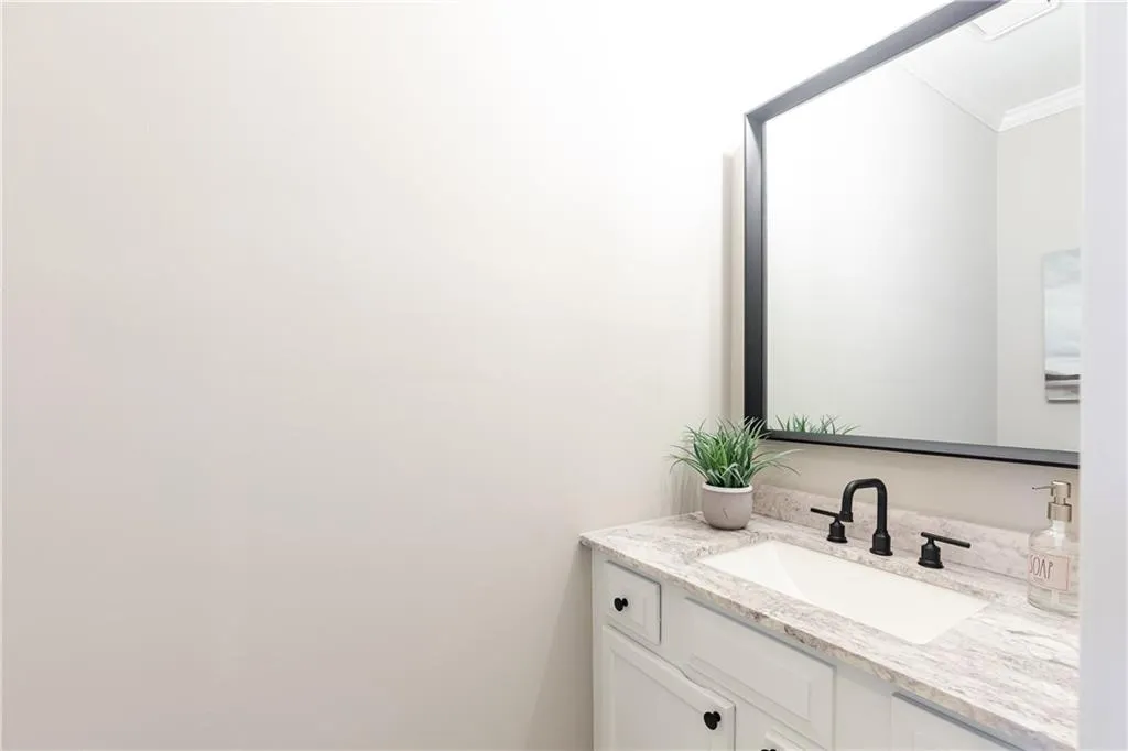 7500 Roswell Road Unit 70, Sandy Springs, Georgia 30350, 2 Bedrooms Bedrooms, ,2 BathroomsBathrooms,Residential,Sold,7500 Roswell Road Unit 70,6974522