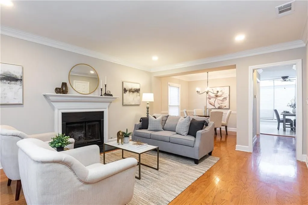 7500 Roswell Road Unit 70, Sandy Springs, Georgia 30350, 2 Bedrooms Bedrooms, ,2 BathroomsBathrooms,Residential,Sold,7500 Roswell Road Unit 70,6974522