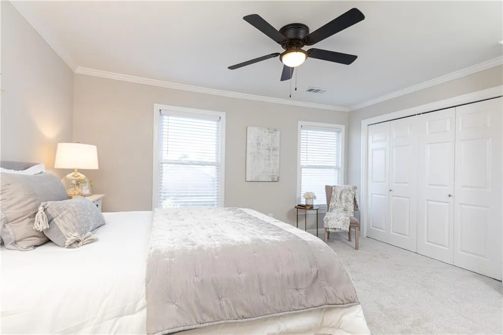 7500 Roswell Road Unit 70, Sandy Springs, Georgia 30350, 2 Bedrooms Bedrooms, ,2 BathroomsBathrooms,Residential,Sold,7500 Roswell Road Unit 70,6974522