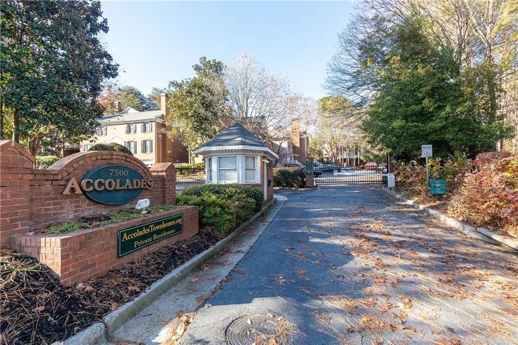 7500 Roswell Road Unit 70, Sandy Springs, Georgia 30350, 2 Bedrooms Bedrooms, ,2 BathroomsBathrooms,Residential,Sold,7500 Roswell Road Unit 70,6974522