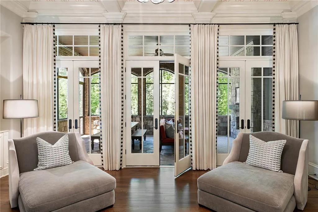 5790 Winterthur Lane Nw, Sandy Springs, Georgia 30328, 5 Bedrooms Bedrooms, ,5 BathroomsBathrooms,Residential,Sold,5790 Winterthur Lane Nw,7204815