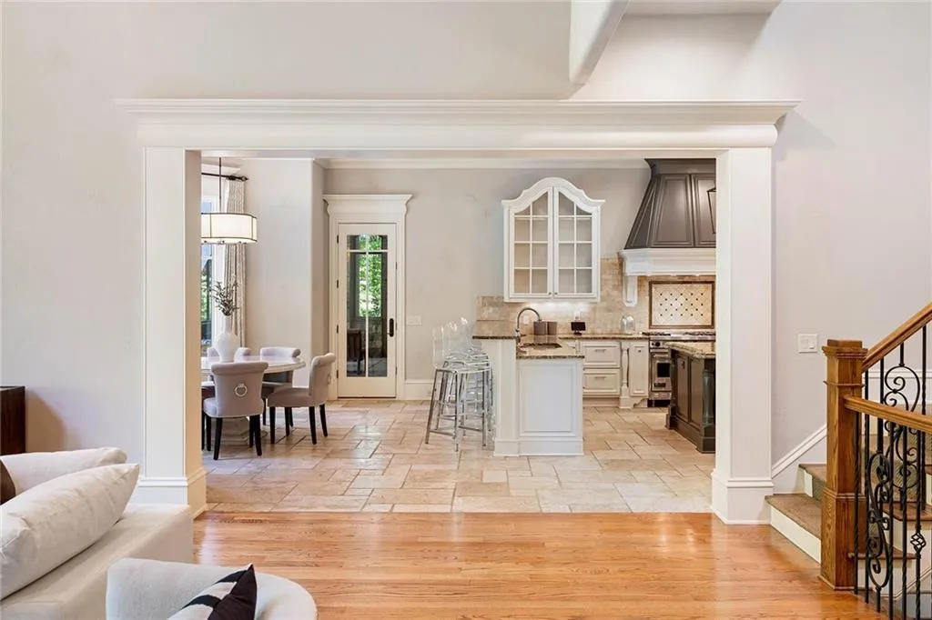 5790 Winterthur Lane Nw, Sandy Springs, Georgia 30328, 5 Bedrooms Bedrooms, ,5 BathroomsBathrooms,Residential,Sold,5790 Winterthur Lane Nw,7204815