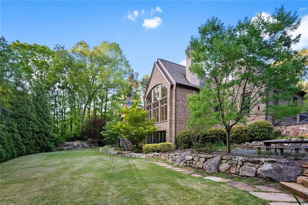 5790 Winterthur Lane Nw, Sandy Springs, Georgia 30328, 5 Bedrooms Bedrooms, ,5 BathroomsBathrooms,Residential,Sold,5790 Winterthur Lane Nw,7204815