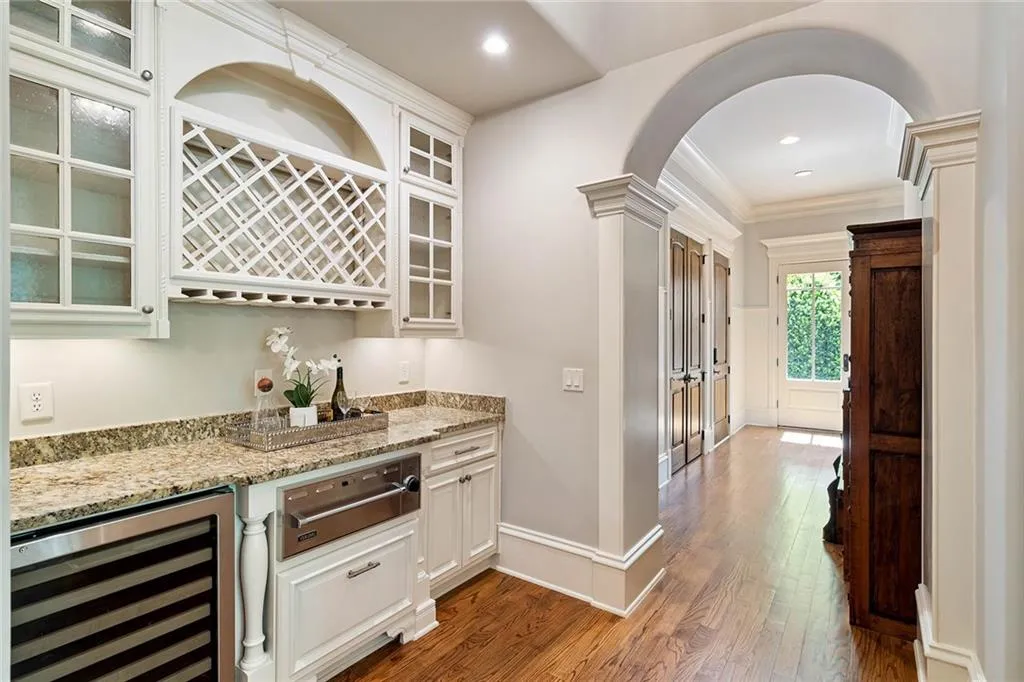 5790 Winterthur Lane Nw, Sandy Springs, Georgia 30328, 5 Bedrooms Bedrooms, ,5 BathroomsBathrooms,Residential,Sold,5790 Winterthur Lane Nw,7204815