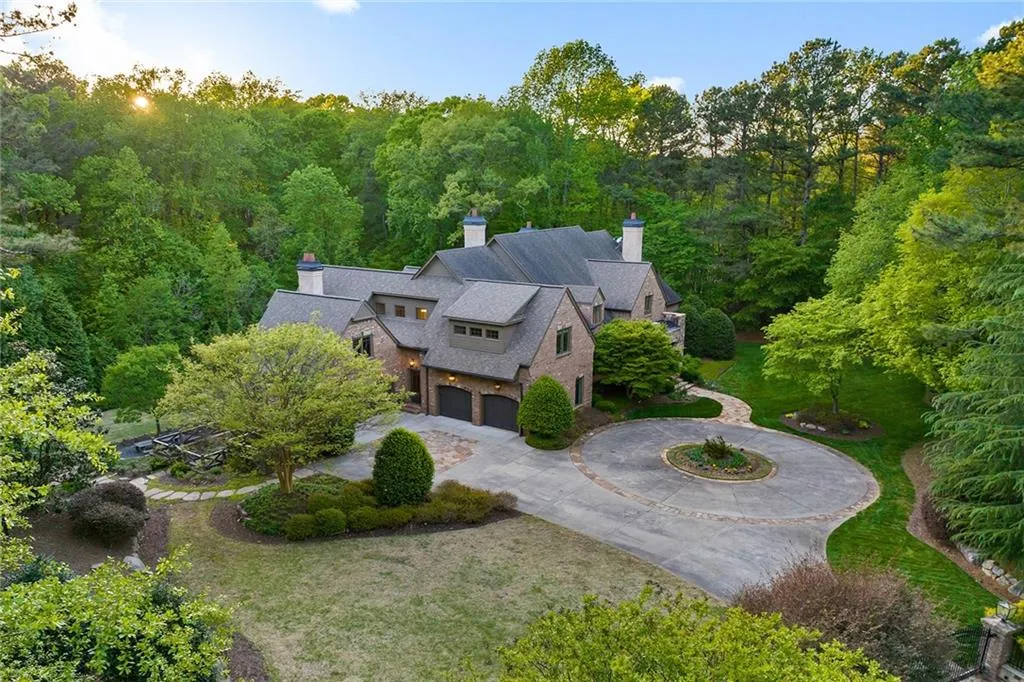 5790 Winterthur Lane Nw, Sandy Springs, Georgia 30328, 5 Bedrooms Bedrooms, ,5 BathroomsBathrooms,Residential,Sold,5790 Winterthur Lane Nw,7204815