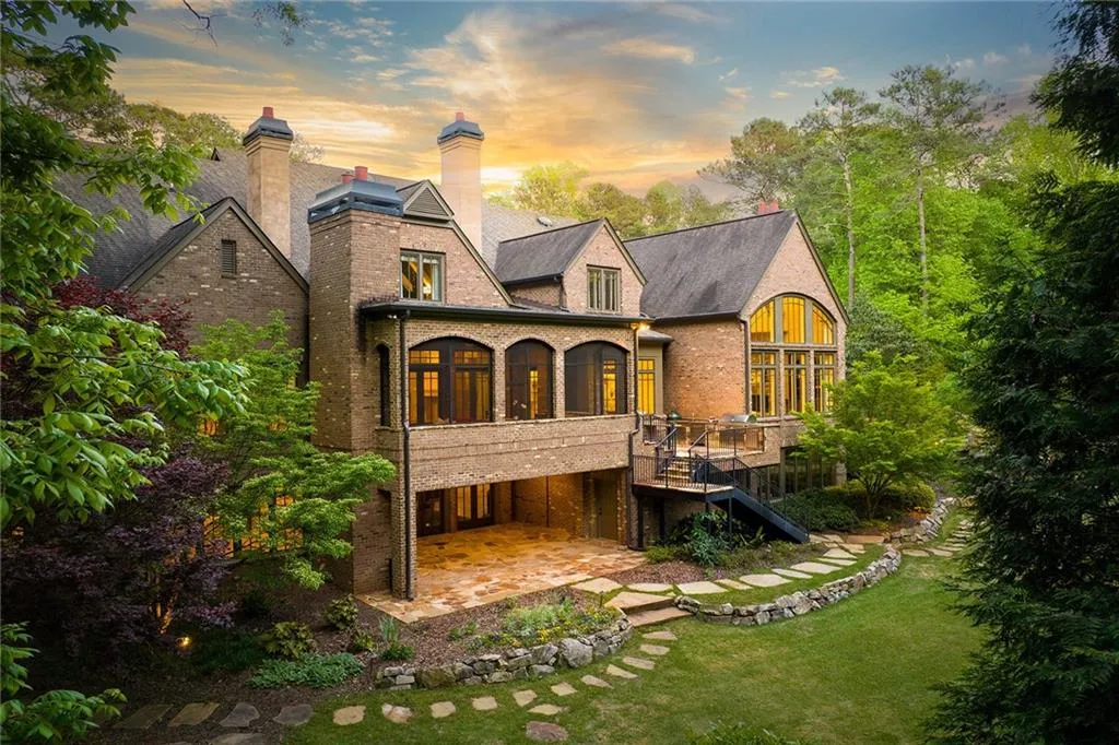 5790 Winterthur Lane Nw, Sandy Springs, Georgia 30328, 5 Bedrooms Bedrooms, ,5 BathroomsBathrooms,Residential,Sold,5790 Winterthur Lane Nw,7204815