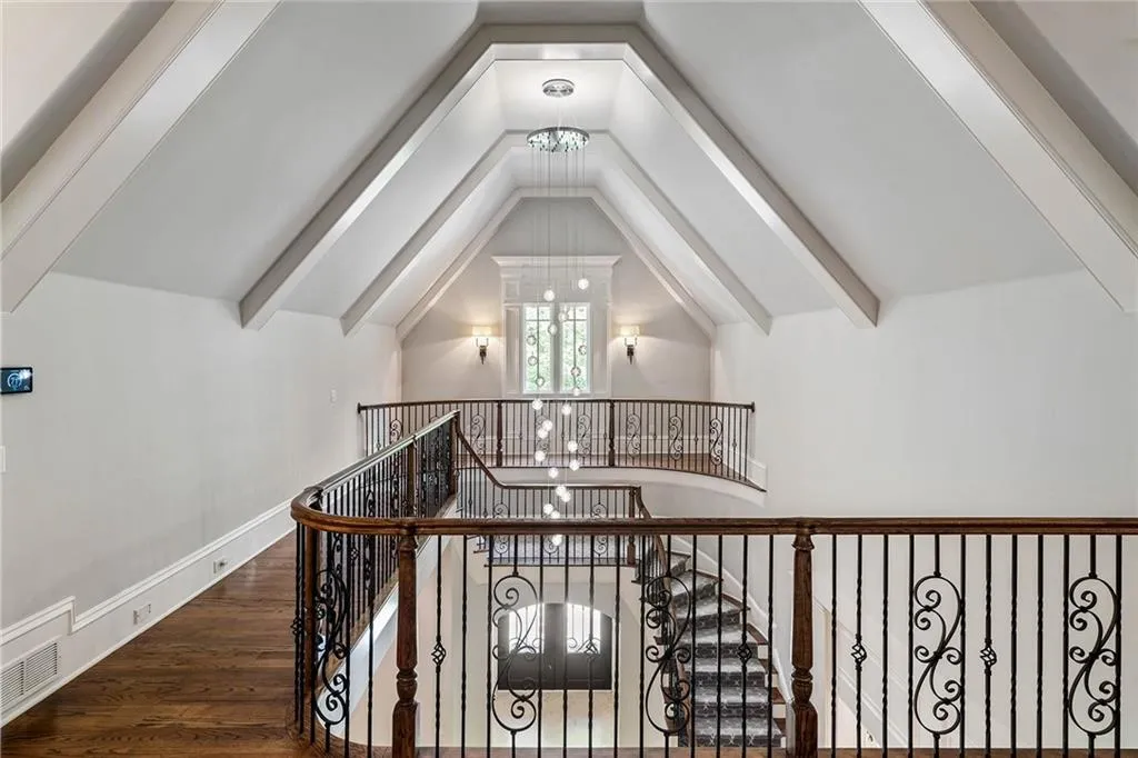 5790 Winterthur Lane Nw, Sandy Springs, Georgia 30328, 5 Bedrooms Bedrooms, ,5 BathroomsBathrooms,Residential,Sold,5790 Winterthur Lane Nw,7204815