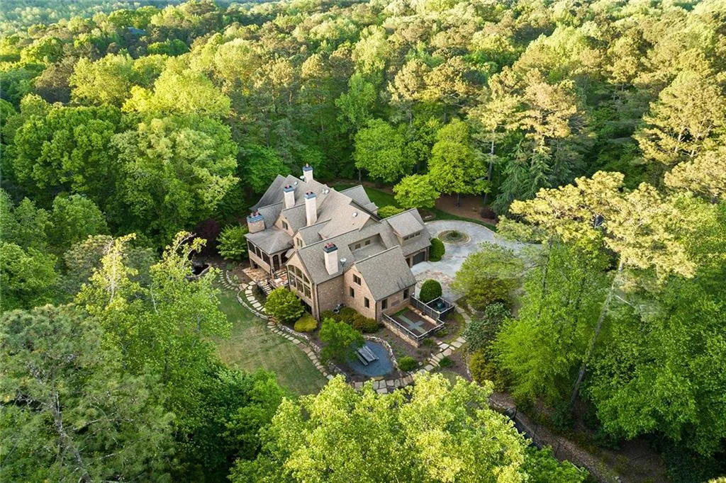 5790 Winterthur Lane Nw, Sandy Springs, Georgia 30328, 5 Bedrooms Bedrooms, ,5 BathroomsBathrooms,Residential,Sold,5790 Winterthur Lane Nw,7204815