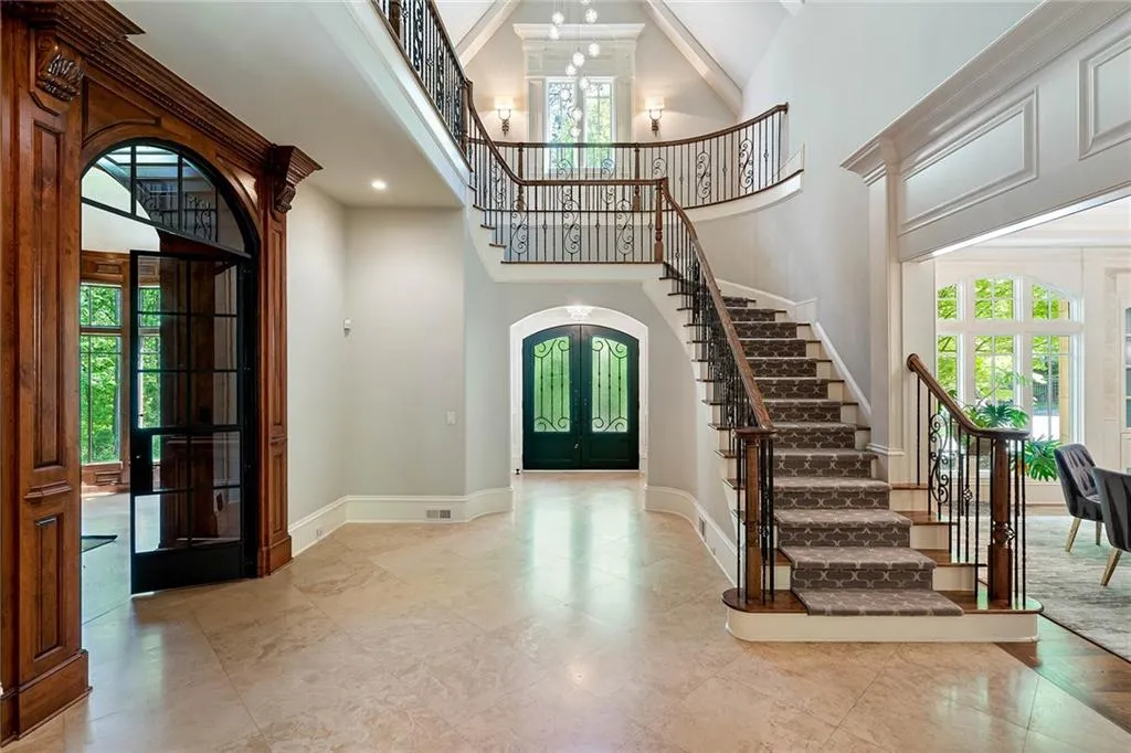 5790 Winterthur Lane Nw, Sandy Springs, Georgia 30328, 5 Bedrooms Bedrooms, ,5 BathroomsBathrooms,Residential,Sold,5790 Winterthur Lane Nw,7204815