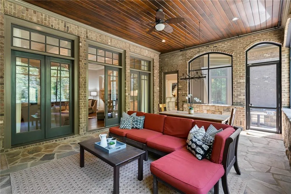 5790 Winterthur Lane Nw, Sandy Springs, Georgia 30328, 5 Bedrooms Bedrooms, ,5 BathroomsBathrooms,Residential,Sold,5790 Winterthur Lane Nw,7204815