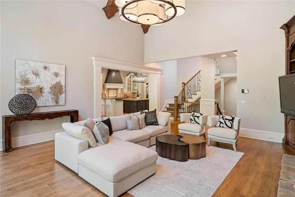 5790 Winterthur Lane Nw, Sandy Springs, Georgia 30328, 5 Bedrooms Bedrooms, ,5 BathroomsBathrooms,Residential,Sold,5790 Winterthur Lane Nw,7204815