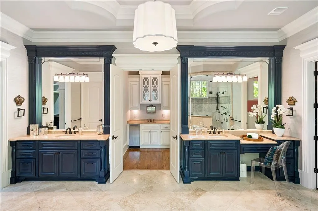 5790 Winterthur Lane Nw, Sandy Springs, Georgia 30328, 5 Bedrooms Bedrooms, ,5 BathroomsBathrooms,Residential,Sold,5790 Winterthur Lane Nw,7204815