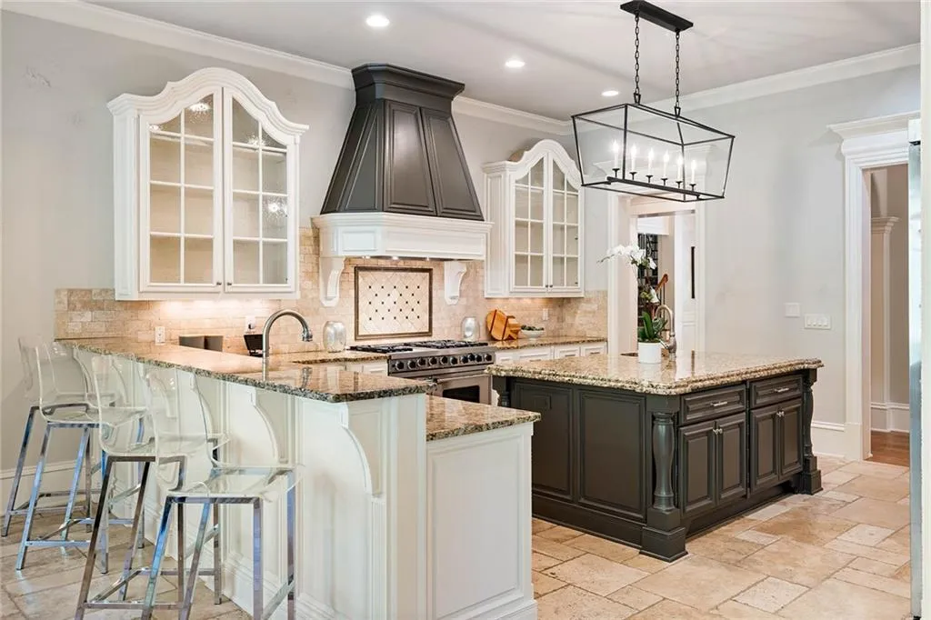 5790 Winterthur Lane Nw, Sandy Springs, Georgia 30328, 5 Bedrooms Bedrooms, ,5 BathroomsBathrooms,Residential,Sold,5790 Winterthur Lane Nw,7204815