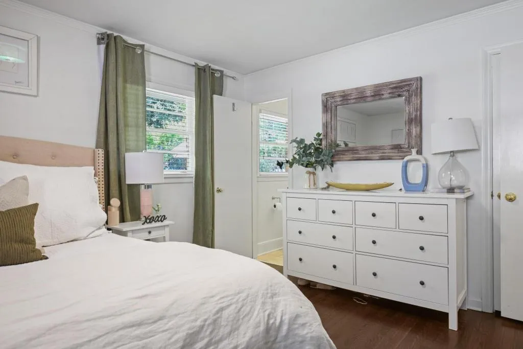 550 Windsor Parkway, Atlanta, Georgia 30342, 3 Bedrooms Bedrooms, ,2 BathroomsBathrooms,Residential,For Sale,550 Windsor Parkway,7762184
