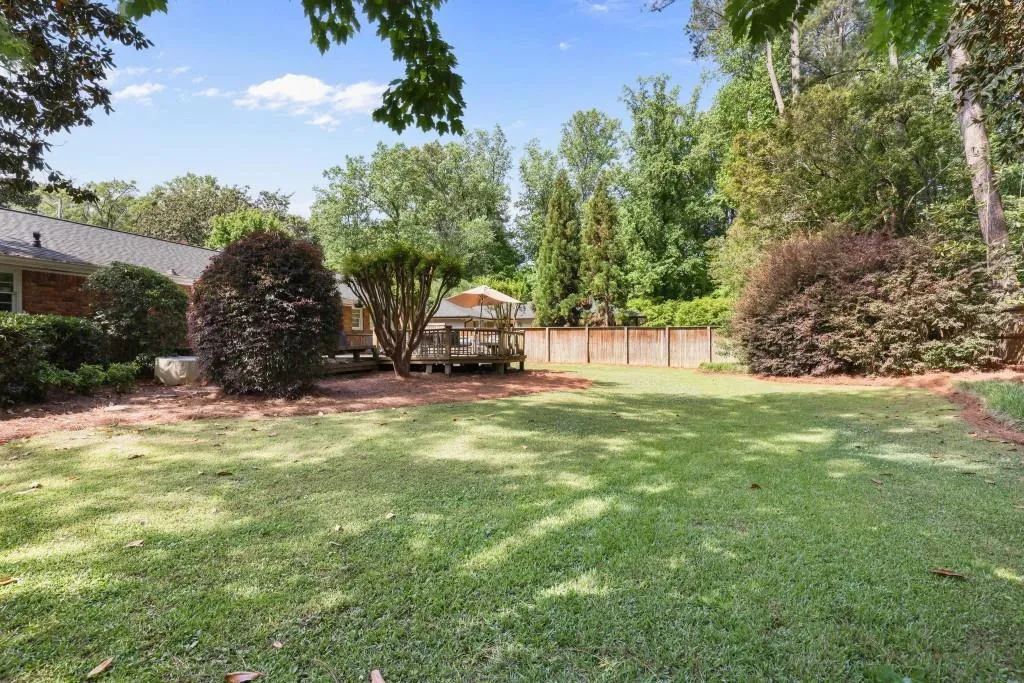 550 Windsor Parkway, Atlanta, Georgia 30342, 3 Bedrooms Bedrooms, ,2 BathroomsBathrooms,Residential,For Sale,550 Windsor Parkway,7762184