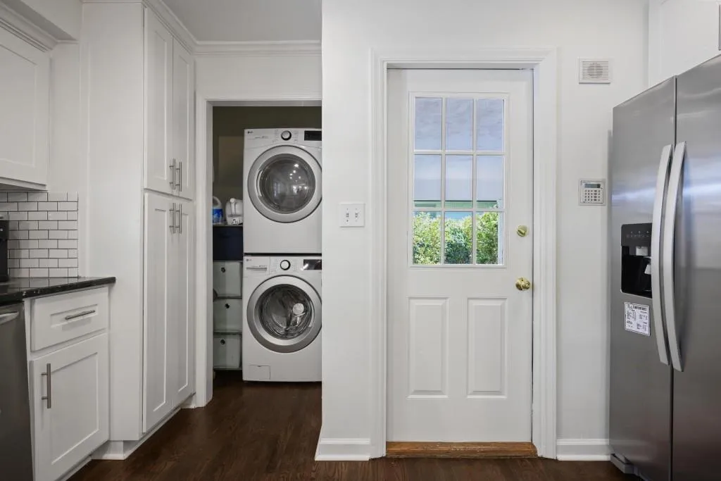550 Windsor Parkway, Atlanta, Georgia 30342, 3 Bedrooms Bedrooms, ,2 BathroomsBathrooms,Residential,For Sale,550 Windsor Parkway,7762184