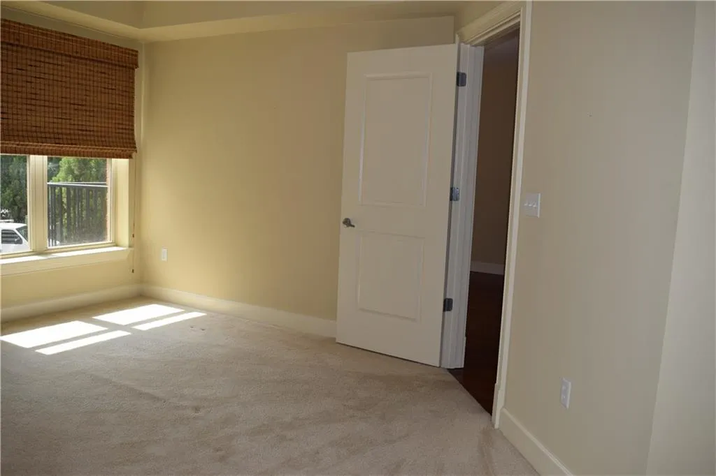 200 River Vista Drive Unit 201, Atlanta, Georgia 30339, 1 Bedroom Bedrooms, ,1 BathroomBathrooms,Residential,Sold,200 River Vista Drive Unit 201,5674557