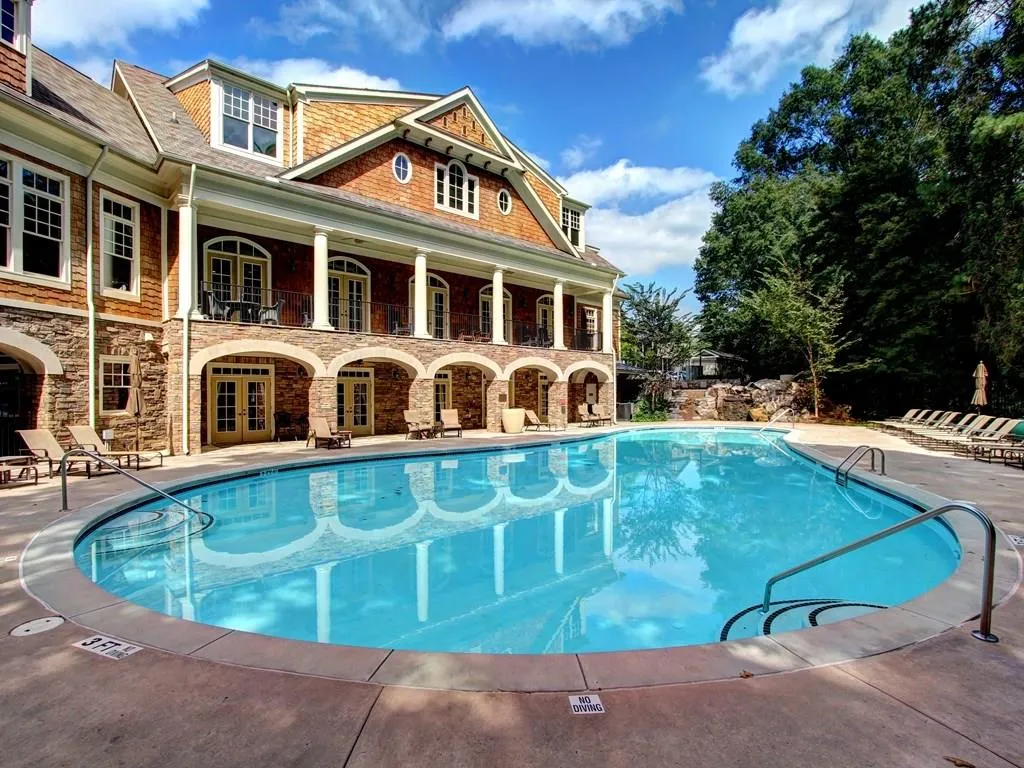 200 River Vista Drive Unit 201, Atlanta, Georgia 30339, 1 Bedroom Bedrooms, ,1 BathroomBathrooms,Residential,Sold,200 River Vista Drive Unit 201,5674557