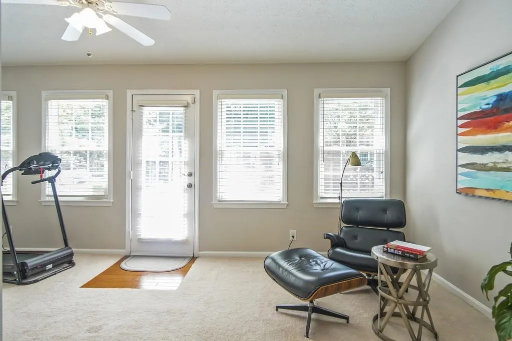 7915 Briar Villa Place, Sandy Springs, Georgia 30350, 3 Bedrooms Bedrooms, ,2 BathroomsBathrooms,Residential,Sold,7915 Briar Villa Place,6613579