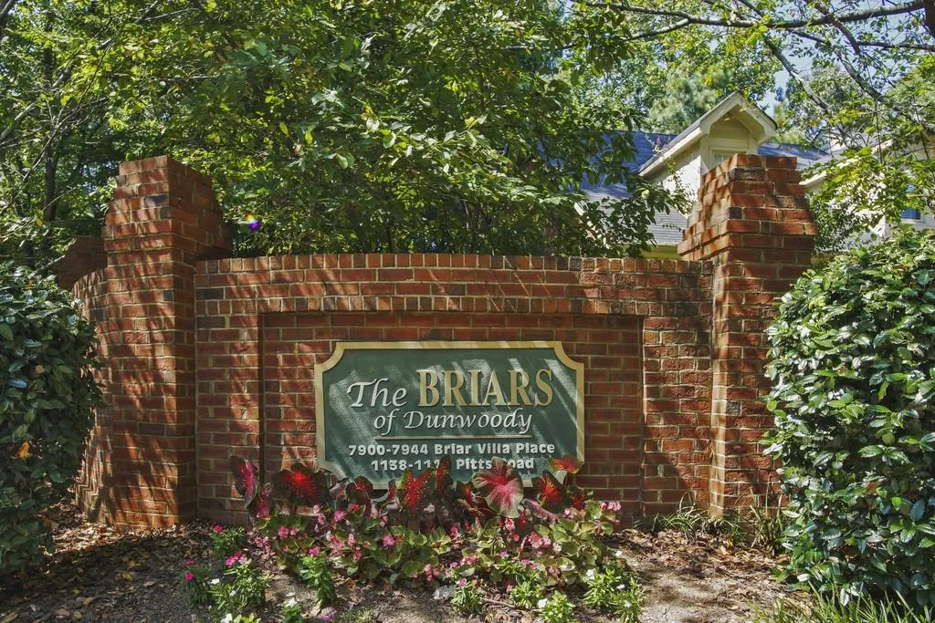 7915 Briar Villa Place, Sandy Springs, Georgia 30350, 3 Bedrooms Bedrooms, ,2 BathroomsBathrooms,Residential,Sold,7915 Briar Villa Place,6613579