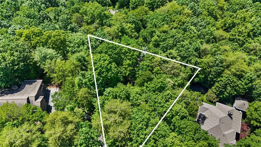 196 Cinnamon Fern Lane, Big Canoe, Georgia 30143
