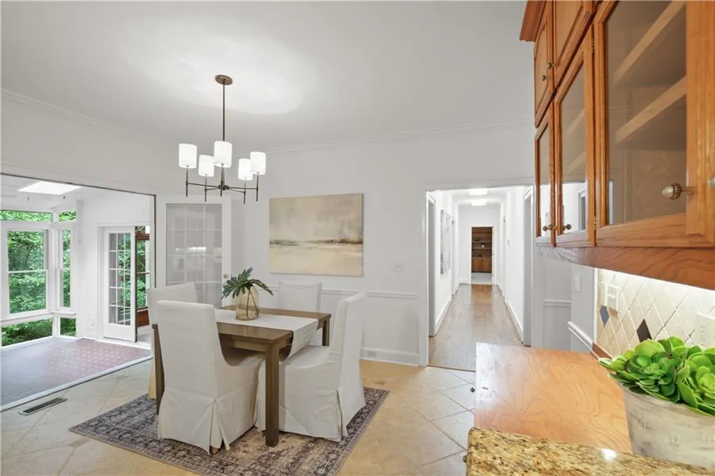 8255 Habersham Waters Road, Sandy Springs, Georgia 30350, 6 Bedrooms Bedrooms, ,5 BathroomsBathrooms,Residential,Sold,8255 Habersham Waters Road,7241478