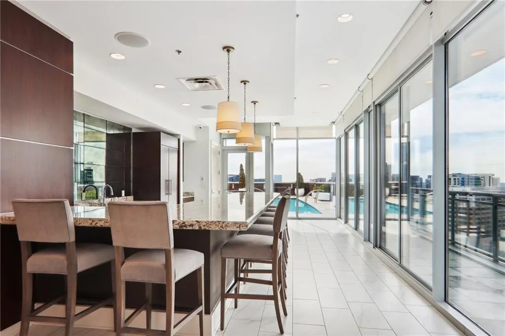 1065 Peachtree Street Ne Unit 3005, Atlanta, Georgia 30309, 2 Bedrooms Bedrooms, ,2 BathroomsBathrooms,Residential,For Sale,1065 Peachtree Street Ne Unit 3005,7530307