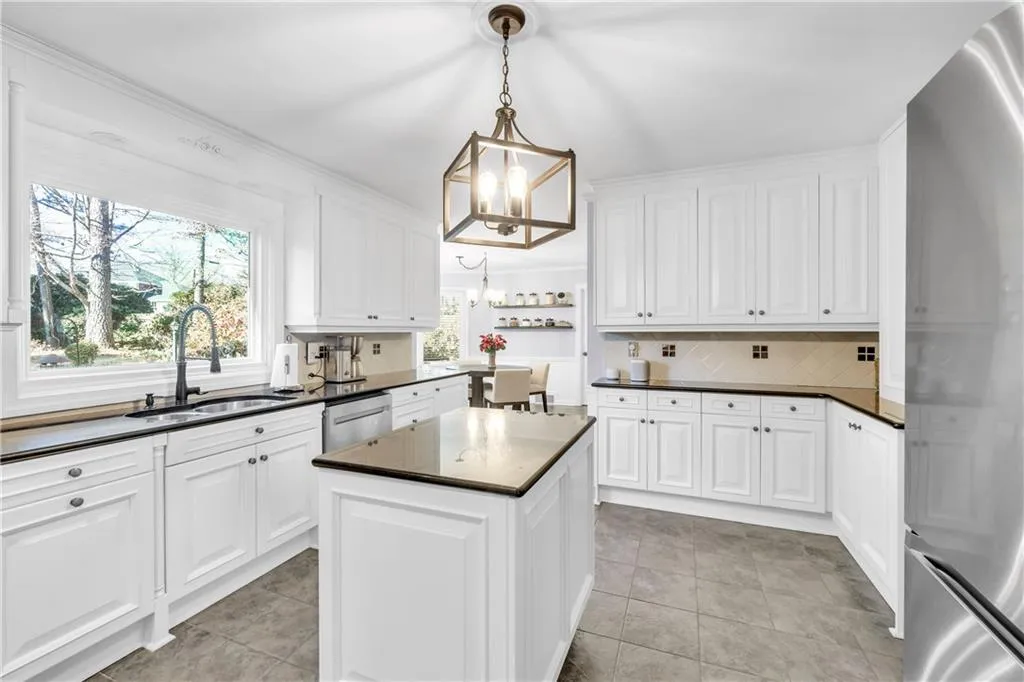 7590 Chaparral Drive, Sandy Springs, Georgia 30350, 5 Bedrooms Bedrooms, ,5 BathroomsBathrooms,Residential,For Sale,7590 Chaparral Drive,7698480