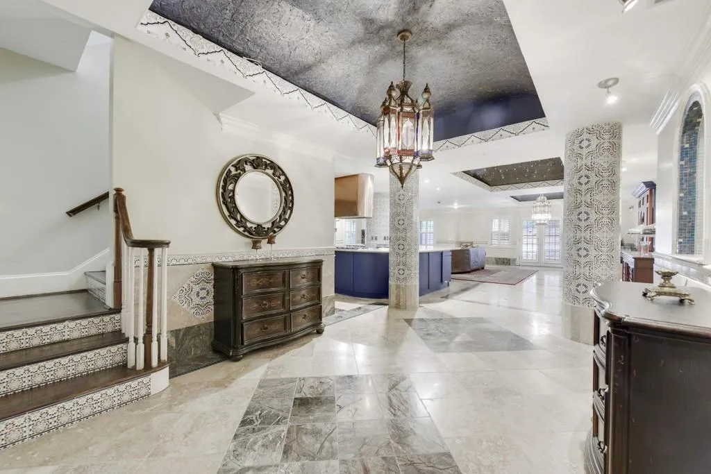 915 Marseilles Drive Nw, Atlanta, Georgia 30327, 6 Bedrooms Bedrooms, ,5 BathroomsBathrooms,Residential,Sold,915 Marseilles Drive Nw,6897531