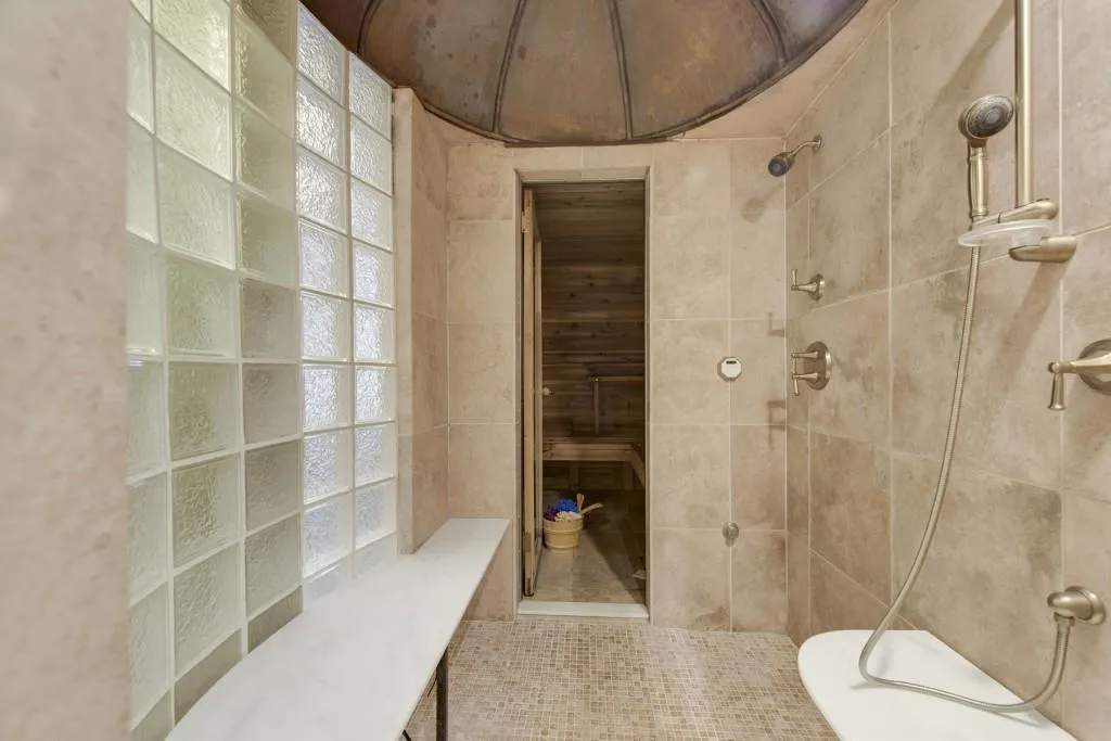 915 Marseilles Drive Nw, Atlanta, Georgia 30327, 6 Bedrooms Bedrooms, ,5 BathroomsBathrooms,Residential,Sold,915 Marseilles Drive Nw,6897531