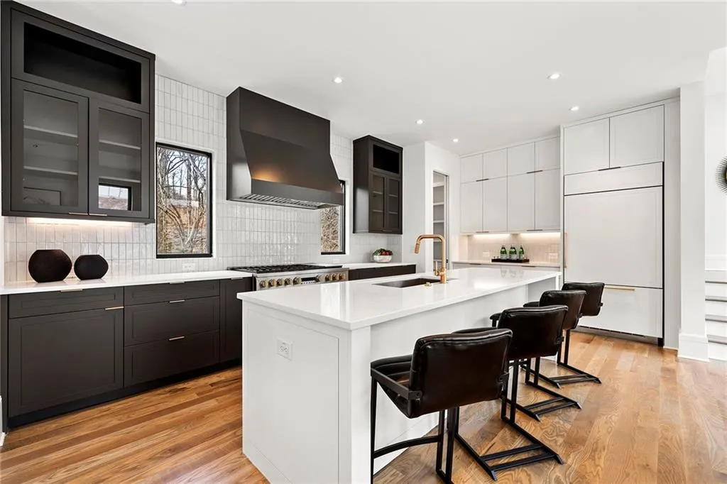 4880 Rebel Trail, Sandy Springs, Georgia 30327, 4 Bedrooms Bedrooms, ,3 BathroomsBathrooms,Residential,Sold,4880 Rebel Trail,7171397