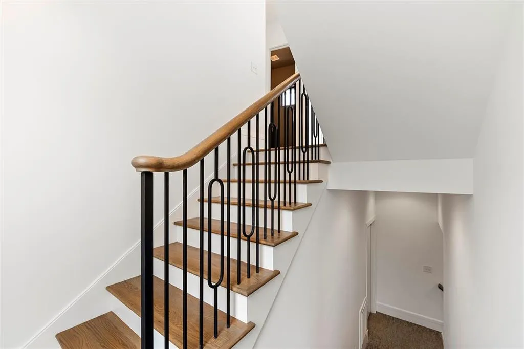 4880 Rebel Trail, Sandy Springs, Georgia 30327, 4 Bedrooms Bedrooms, ,3 BathroomsBathrooms,Residential,Sold,4880 Rebel Trail,7171397