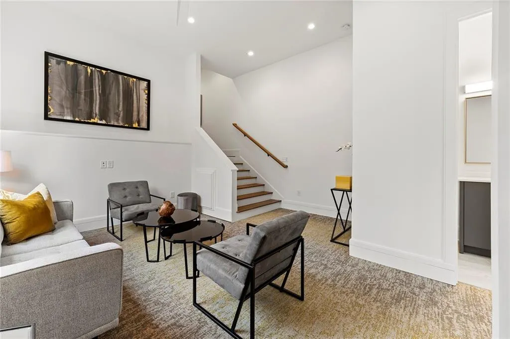 4880 Rebel Trail, Sandy Springs, Georgia 30327, 4 Bedrooms Bedrooms, ,3 BathroomsBathrooms,Residential,Sold,4880 Rebel Trail,7171397