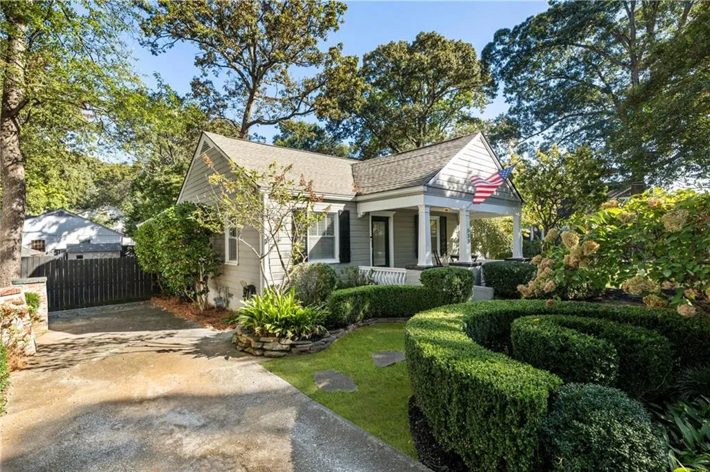 533 Trabert Avenue Nw, Atlanta, Georgia 30309, 3 Bedrooms Bedrooms, ,2 BathroomsBathrooms,Residential,For Sale,533 Trabert Avenue Nw,7665364