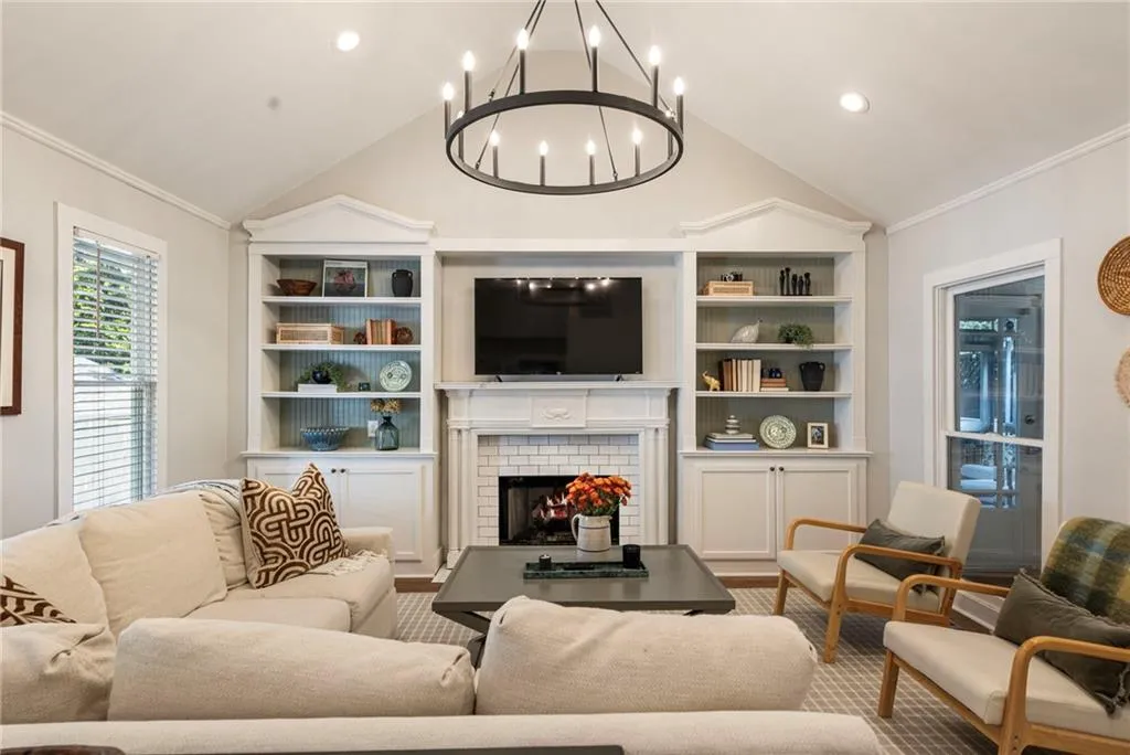 533 Trabert Avenue Nw, Atlanta, Georgia 30309, 3 Bedrooms Bedrooms, ,2 BathroomsBathrooms,Residential,For Sale,533 Trabert Avenue Nw,7665364