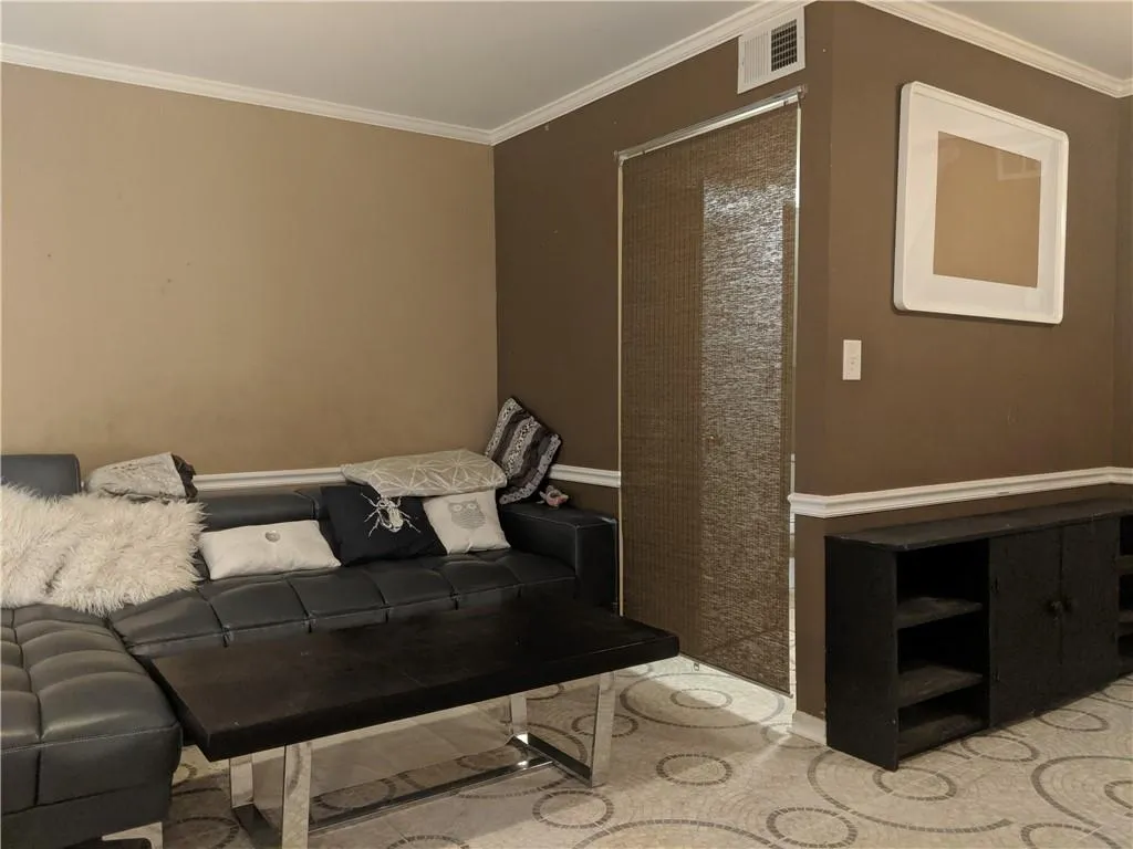 5570 Kingsport Drive Unit 19, Atlanta, Georgia 30342, 2 Bedrooms Bedrooms, ,1 BathroomBathrooms,Residential,Sold,5570 Kingsport Drive Unit 19,6562709