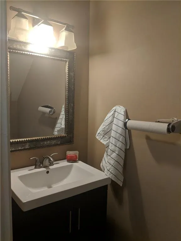 5570 Kingsport Drive Unit 19, Atlanta, Georgia 30342, 2 Bedrooms Bedrooms, ,1 BathroomBathrooms,Residential,Sold,5570 Kingsport Drive Unit 19,6562709