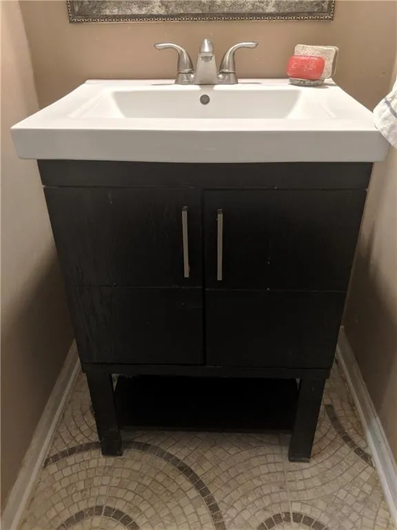 5570 Kingsport Drive Unit 19, Atlanta, Georgia 30342, 2 Bedrooms Bedrooms, ,1 BathroomBathrooms,Residential,Sold,5570 Kingsport Drive Unit 19,6562709