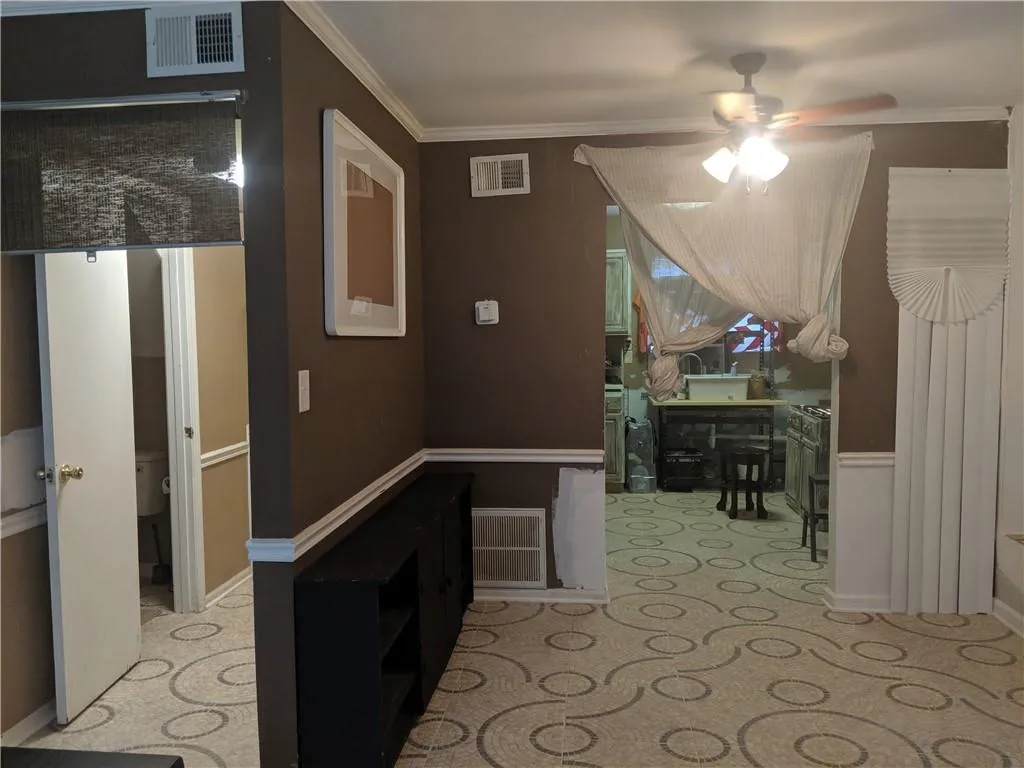 5570 Kingsport Drive Unit 19, Atlanta, Georgia 30342, 2 Bedrooms Bedrooms, ,1 BathroomBathrooms,Residential,Sold,5570 Kingsport Drive Unit 19,6562709